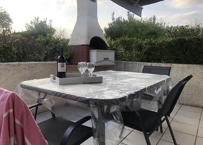Saint-cyprien : T2 Mezzanine 4/5 Pers, Moderne, A 500m, Parking Prive, Animaux Ok - Fr-1-793-27 *